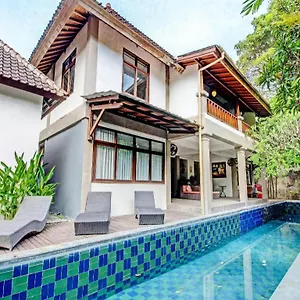 Capital O 91300 Sunny Side Seminyak (Bali)